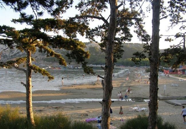 Appartamento a Lopar - Appartamento in Loparo (Lopar) con terrazzo, Climatizzazione, WIFI (4620-3) Appartamento a Lopar - Appartamento in Loparo (Lopar) con terrazzo, Climatizzazione, WIFI (4620-3)