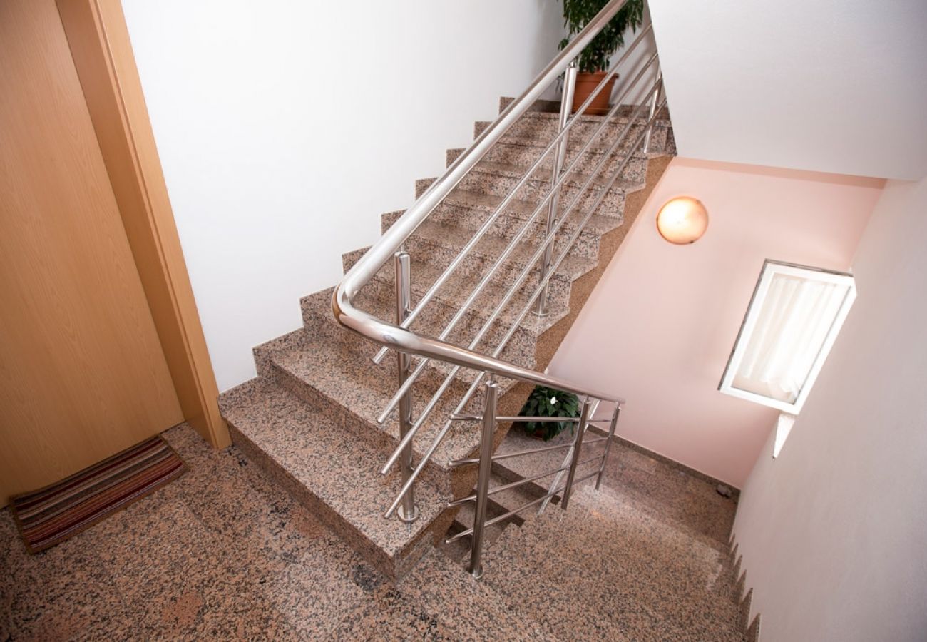 Appartamento a Lopar - Appartamento in Loparo (Lopar) con terrazzo, Climatizzazione, WIFI, Lavatrice (4619-1)