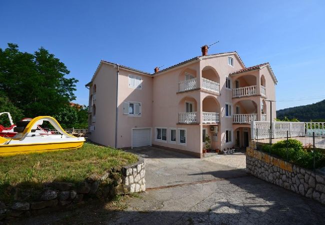 Appartamento a Lopar - Appartamento in Loparo (Lopar) con terrazzo, Climatizzazione, WIFI (4620-4) Appartamento a Lopar - Appartamento in Loparo (Lopar) con terrazzo, Climatizzazione, WIFI (4620-4)