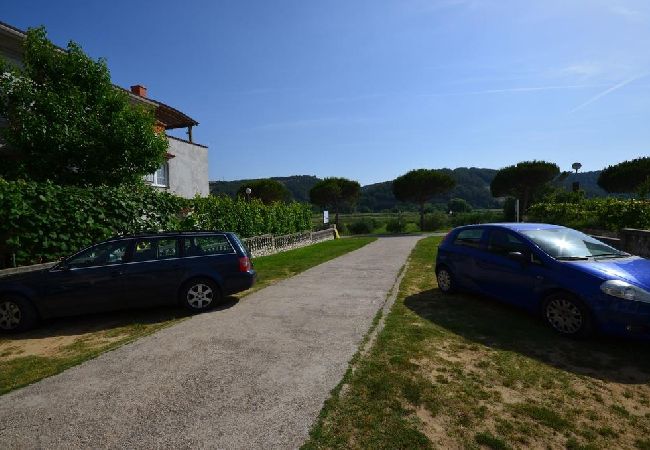 Appartamento a Lopar - Appartamento in Loparo (Lopar) con terrazzo, Climatizzazione, WIFI (4620-4) Appartamento a Lopar - Appartamento in Loparo (Lopar) con terrazzo, Climatizzazione, WIFI (4620-4)