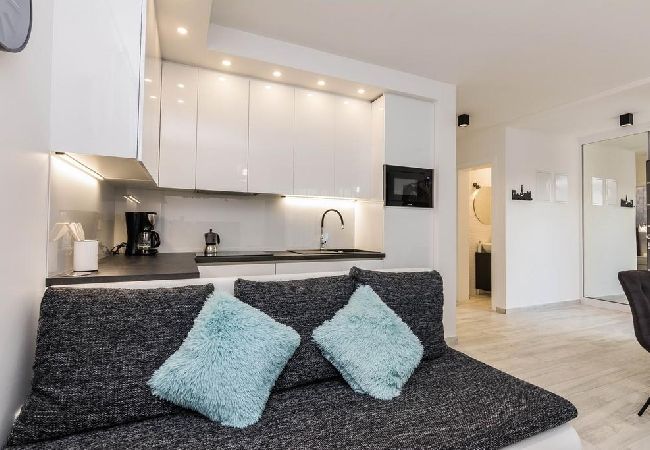 Casa a Ždrelac - Casa di vacanza in Ždrelac con vista mare, terrazzo, Climatizzazione, WIFI (4652-1) Casa a Ždrelac - Casa di vacanza in Ždrelac con vista mare, terrazzo, Climatizzazione, WIFI (4652-1)