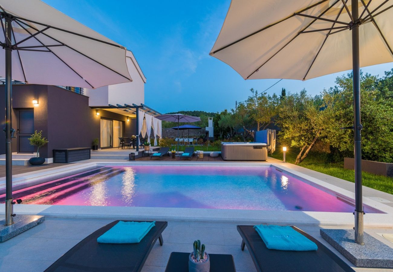 Casa a Ždrelac - Casa di vacanza in Ždrelac con vista mare, terrazzo, Climatizzazione, WIFI (4652-1)