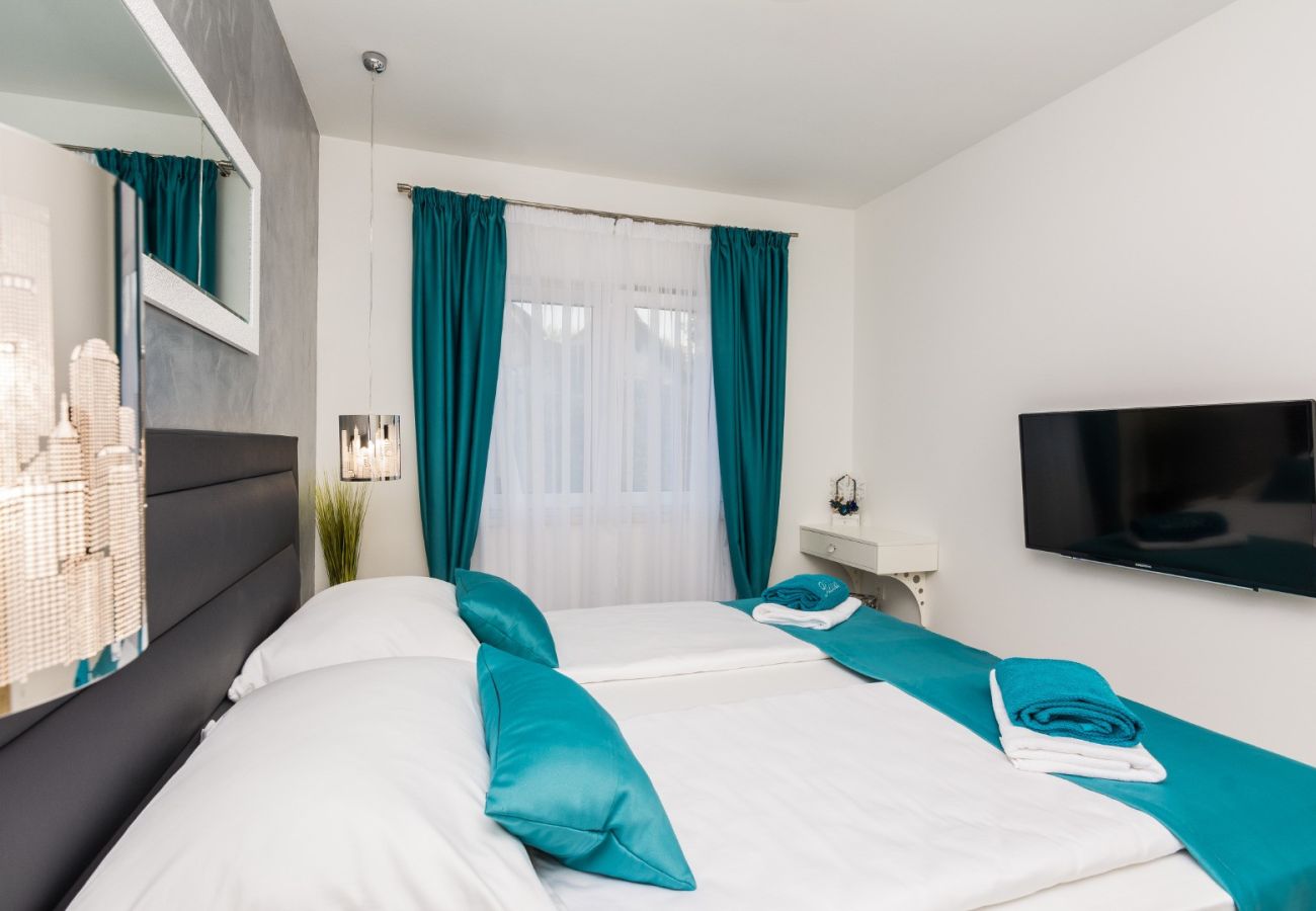 Casa a Ždrelac - Casa di vacanza in Ždrelac con vista mare, terrazzo, Climatizzazione, WIFI (4652-1)