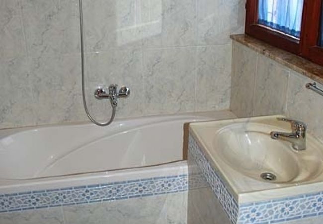 Appartamento a Nevidane - Appartamento in Neviđane con vista mare, terrazzo, Climatizzazione, WIFI (4663-1) Appartamento a Nevidane - Appartamento in Neviđane con vista mare, terrazzo, Climatizzazione, WIFI (4663-1)