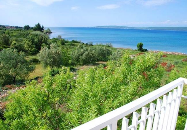 Appartamento a Nevidane - Appartamento in Neviđane con vista mare, balcone, Climatizzazione, WIFI (4663-3) Appartamento a Nevidane - Appartamento in Neviđane con vista mare, balcone, Climatizzazione, WIFI (4663-3)