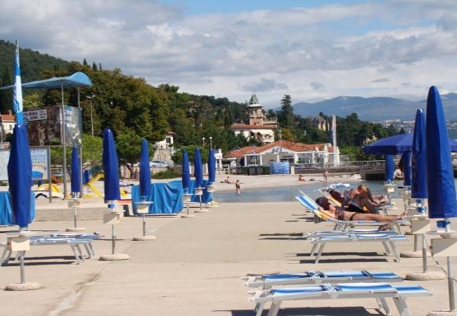 Studio a Icici - Appartamento Studio in Ičići con Climatizzazione, WIFI (4674-2) Studio a Icici - Appartamento Studio in Ičići con Climatizzazione, WIFI (4674-2)