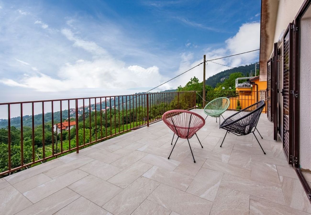 Casa a Icici - Casa di vacanza in Ičići con vista mare, balcone, Climatizzazione, WIFI (4683-1)