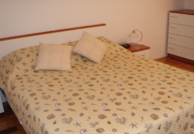 Casa a Betina - Casa di vacanza in Betina con vista mare, terrazzo, Climatizzazione, WIFI (4671-1) Casa a Betina - Casa di vacanza in Betina con vista mare, terrazzo, Climatizzazione, WIFI (4671-1)