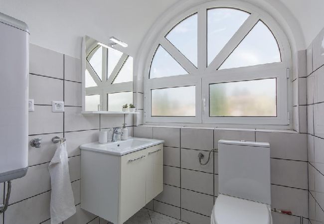 Appartamento a Rovinj - Appartamento in Rovigno (Rovinj) con terrazzo, Climatizzazione, WIFI, Lavatrice (4686-3) Appartamento a Rovinj - Appartamento in Rovigno (Rovinj) con terrazzo, Climatizzazione, WIFI, Lavatrice (4686-3)