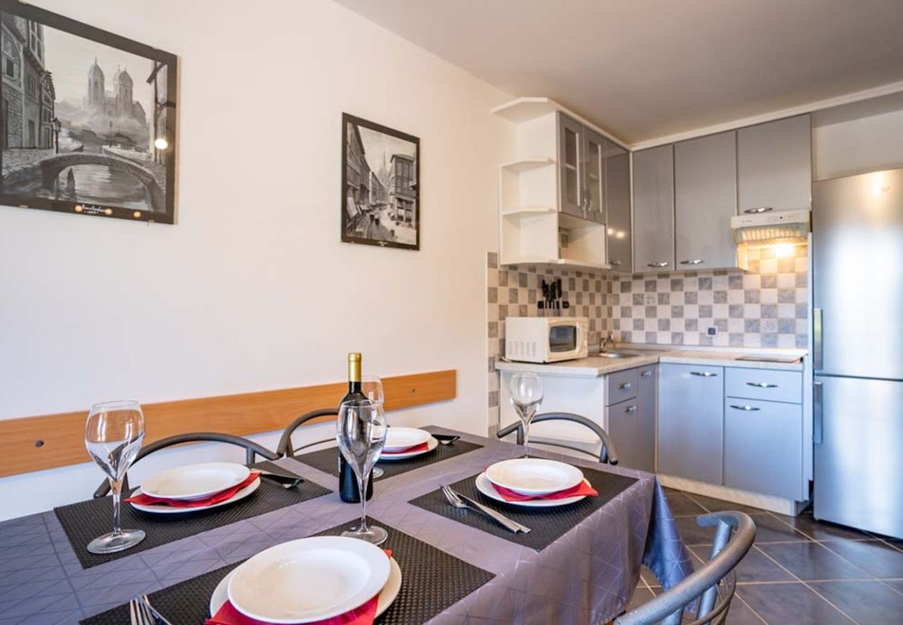 Appartamento a Lopar - Appartamento in Loparo (Lopar) con balcone, Climatizzazione, WIFI (4738-2)