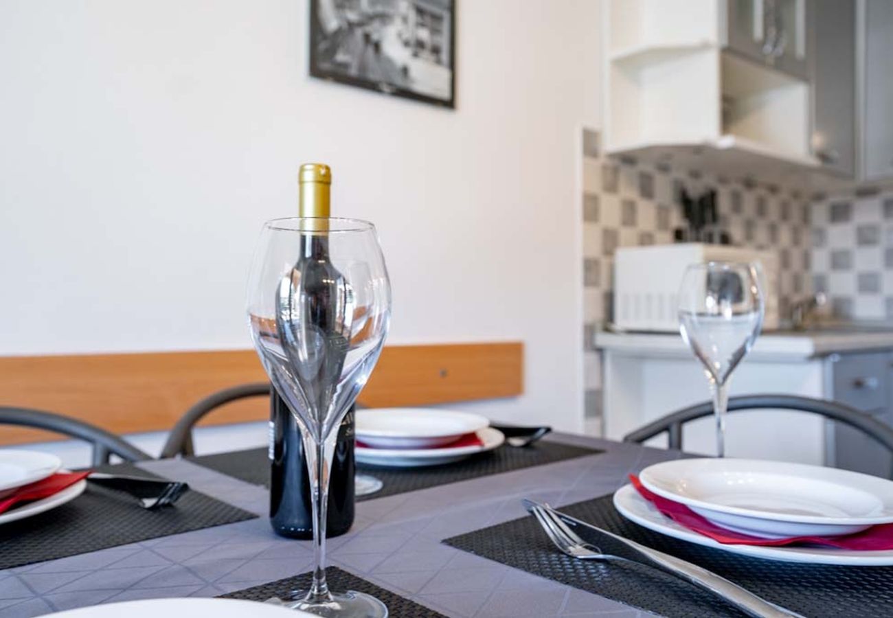 Appartamento a Lopar - Appartamento in Loparo (Lopar) con balcone, Climatizzazione, WIFI (4738-2)