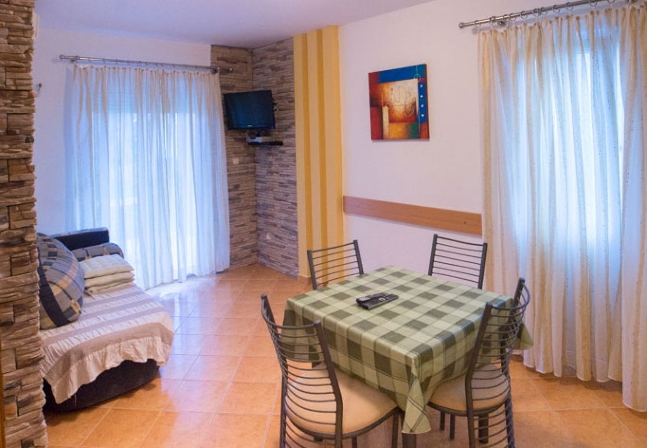 Appartamento a Lopar - Appartamento in Loparo (Lopar) con balcone, Climatizzazione, WIFI (4738-3)