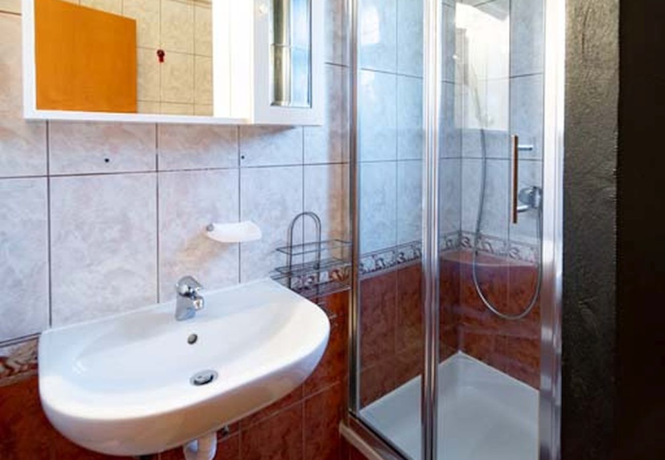 Appartamento a Lopar - Appartamento in Loparo (Lopar) con balcone, Climatizzazione, WIFI (4738-4)