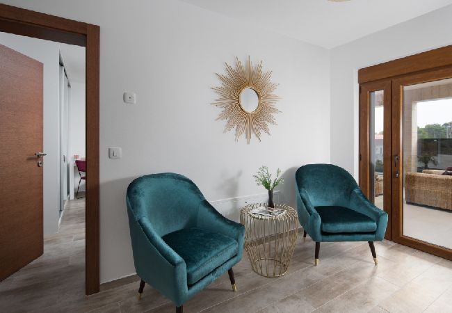 Casa a Vir - Casa di vacanza in Vir con terrazzo, Climatizzazione, WIFI, Lavatrice (4740-1) Casa a Vir - Casa di vacanza in Vir con terrazzo, Climatizzazione, WIFI, Lavatrice (4740-1)
