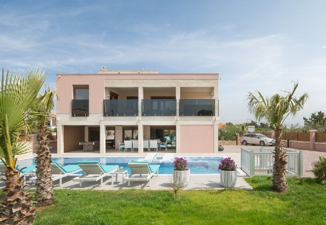Casa a Vir - Casa di vacanza in Vir con terrazzo, Climatizzazione, WIFI, Lavatrice (4740-1) Casa a Vir - Casa di vacanza in Vir con terrazzo, Climatizzazione, WIFI, Lavatrice (4740-1)