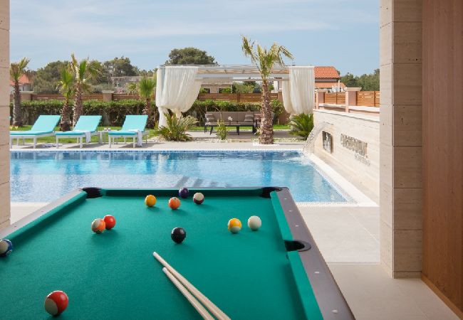 Casa a Vir - Casa di vacanza in Vir con terrazzo, Climatizzazione, WIFI, Lavatrice (4740-1) Casa a Vir - Casa di vacanza in Vir con terrazzo, Climatizzazione, WIFI, Lavatrice (4740-1)