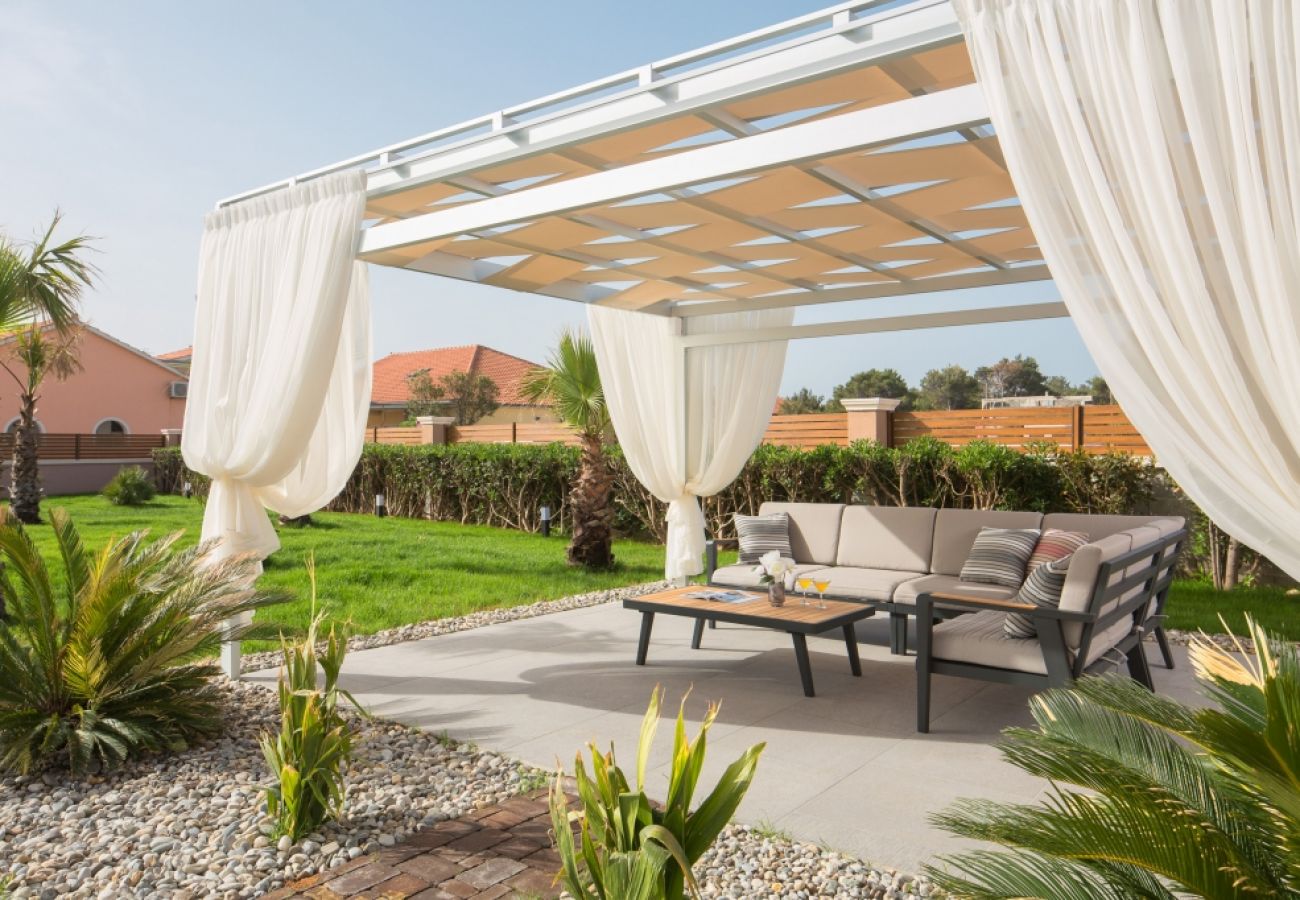 Casa a Vir - Casa di vacanza in Vir con terrazzo, Climatizzazione, WIFI, Lavatrice (4740-1)