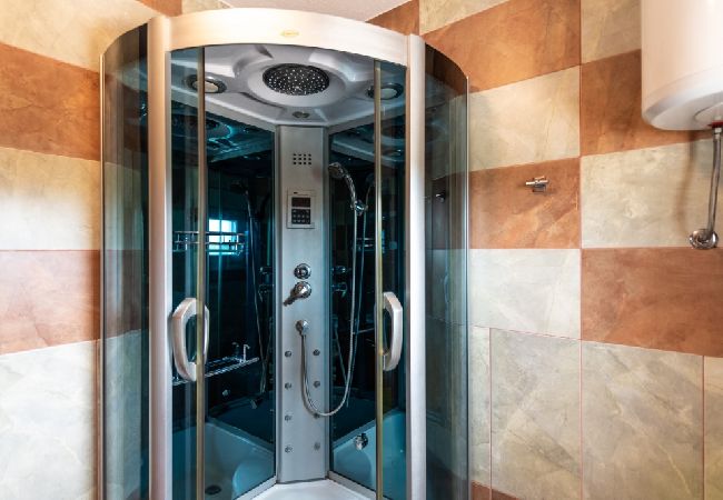 Appartamento a Vinišce - Appartamento in Vinišće con balcone, Climatizzazione, WIFI, Lavatrice (4753-1) Appartamento a Vinišce - Appartamento in Vinišće con balcone, Climatizzazione, WIFI, Lavatrice (4753-1)