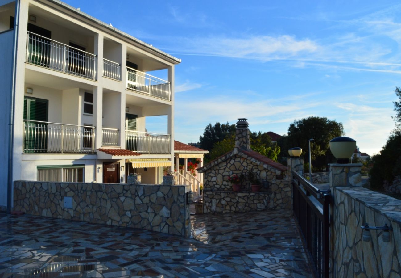 Appartamento a Vinišce - Appartamento in Vinišće con balcone, Climatizzazione, WIFI, Lavatrice (4753-1)