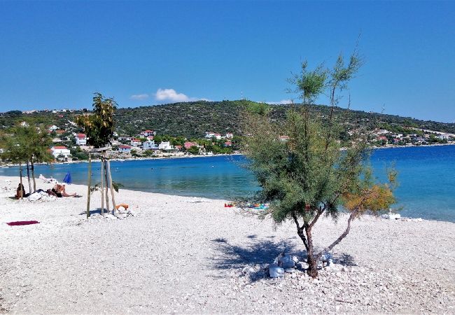 Appartamento a Sevid - Appartamento in Sevid con vista mare, balcone, Climatizzazione, WIFI (4755-1) Appartamento a Sevid - Appartamento in Sevid con vista mare, balcone, Climatizzazione, WIFI (4755-1)