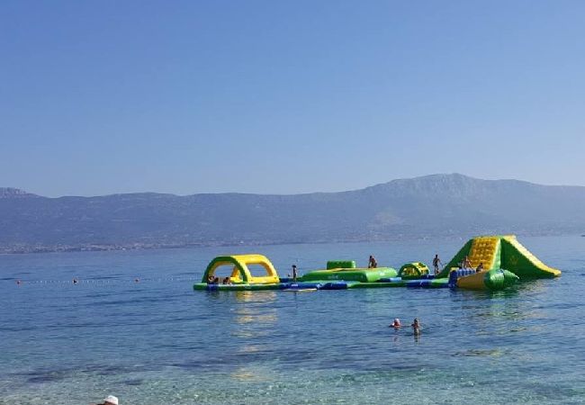 Appartamento a Slatine - Appartamento in Slatine con vista mare, balcone, Climatizzazione, WIFI (4782-1) Appartamento a Slatine - Appartamento in Slatine con vista mare, balcone, Climatizzazione, WIFI (4782-1)