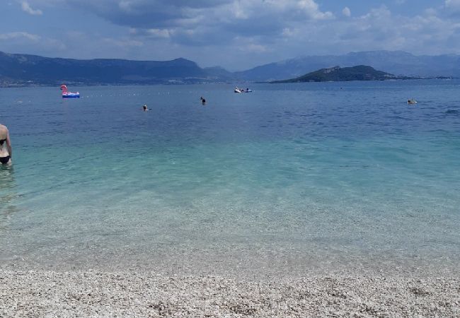 Appartamento a Slatine - Appartamento in Slatine con vista mare, balcone, Climatizzazione, WIFI (4782-1) Appartamento a Slatine - Appartamento in Slatine con vista mare, balcone, Climatizzazione, WIFI (4782-1)