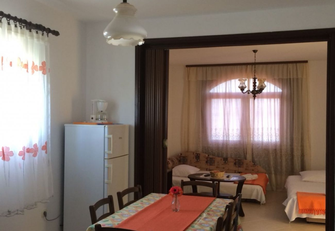 Appartamento a Slatine - Appartamento in Slatine con vista mare, balcone, Climatizzazione, WIFI (4782-1)