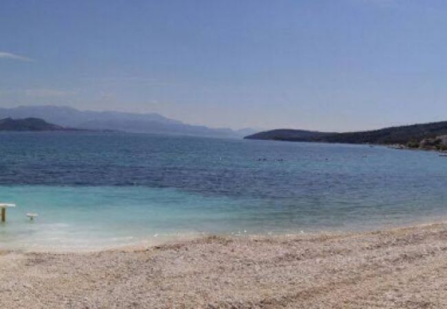 Appartamento a Slatine - Appartamento in Slatine con vista mare, terrazzo, Climatizzazione, WIFI (4782-2) Appartamento a Slatine - Appartamento in Slatine con vista mare, terrazzo, Climatizzazione, WIFI (4782-2)