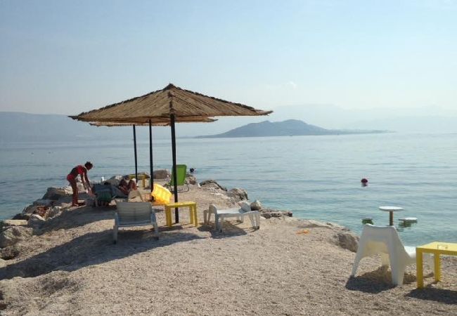 Appartamento a Slatine - Appartamento in Slatine con vista mare, terrazzo, Climatizzazione, WIFI (4782-2) Appartamento a Slatine - Appartamento in Slatine con vista mare, terrazzo, Climatizzazione, WIFI (4782-2)