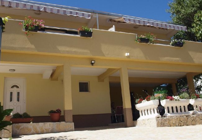 Appartamento a Slatine - Appartamento in Slatine con terrazzo, Climatizzazione, WIFI, Lavatrice (4784-3) Appartamento a Slatine - Appartamento in Slatine con terrazzo, Climatizzazione, WIFI, Lavatrice (4784-3)