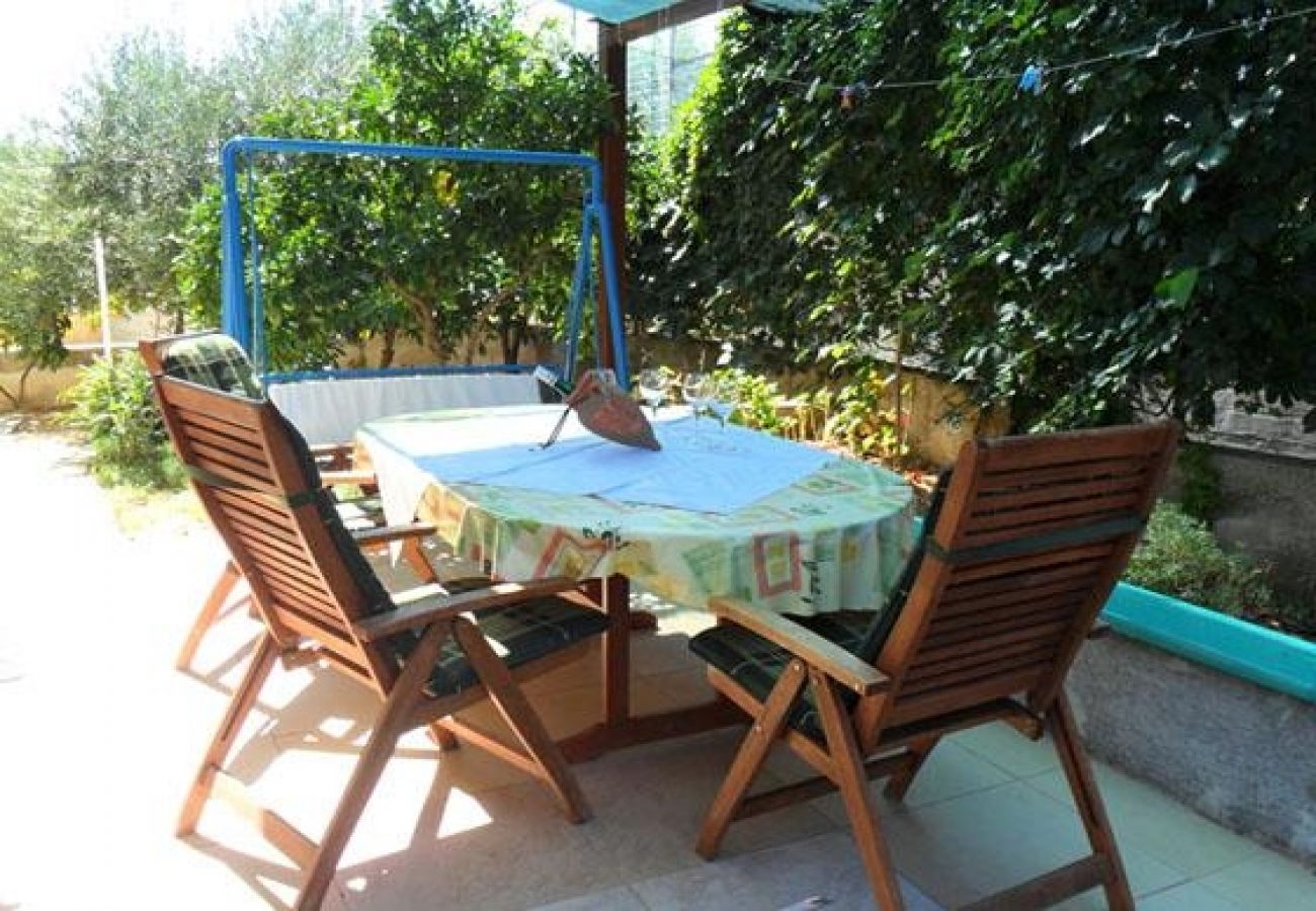 Appartamento a Okrug Gornji - Appartamento in Okrug Gornji con vista mare, terrazzo, Climatizzazione, WIFI (4790-2)