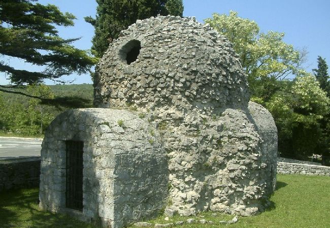 Casa a Vrbnik - Casa di vacanza in Vrbnik con terrazzo, Climatizzazione, WIFI, Lavatrice (4770-1) Casa a Vrbnik - Casa di vacanza in Vrbnik con terrazzo, Climatizzazione, WIFI, Lavatrice (4770-1)