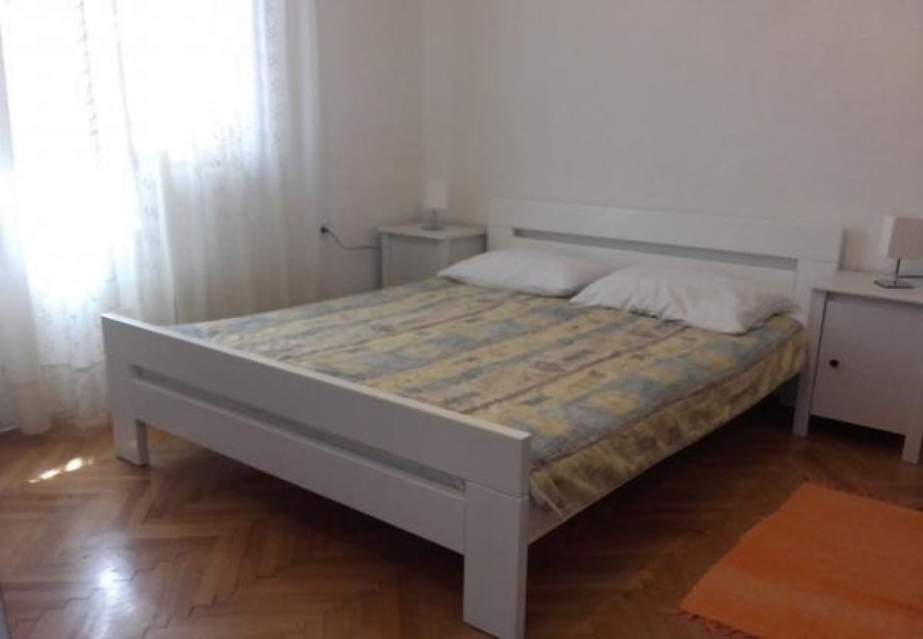 Appartamento a Biograd na moru - Appartamento in Zaravecchia (Biograd) con terrazzo, Climatizzazione, WIFI (4801-2)