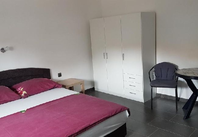 Studio a Biograd na moru - Appartamento Studio in Zaravecchia (Biograd) con terrazzo, Climatizzazione, WIFI (4805-3) Studio a Biograd na moru - Appartamento Studio in Zaravecchia (Biograd) con terrazzo, Climatizzazione, WIFI (4805-3)