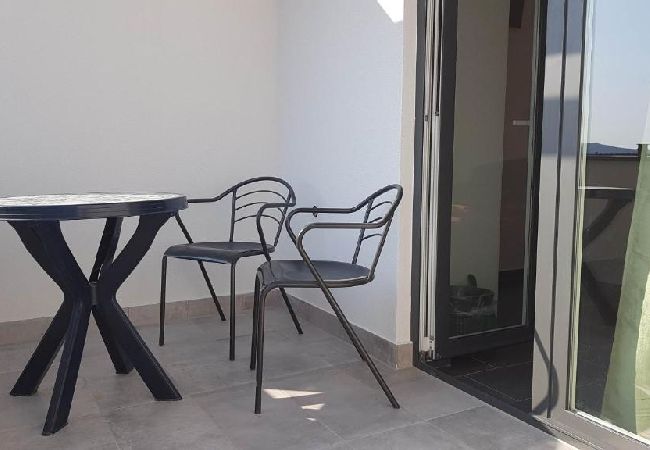 Studio a Biograd na moru - Appartamento Studio in Zaravecchia (Biograd) con vista mare, terrazzo, Climatizzazione, WIFI (4805-8) Studio a Biograd na moru - Appartamento Studio in Zaravecchia (Biograd) con vista mare, terrazzo, Climatizzazione, WIFI (4805-8)