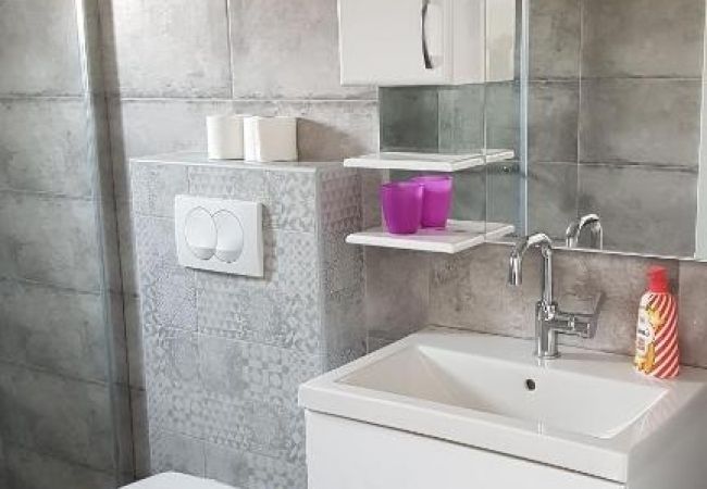 Studio a Biograd na moru - Appartamento Studio in Zaravecchia (Biograd) con vista mare, terrazzo, Climatizzazione, WIFI (4805-5) Studio a Biograd na moru - Appartamento Studio in Zaravecchia (Biograd) con vista mare, terrazzo, Climatizzazione, WIFI (4805-5)