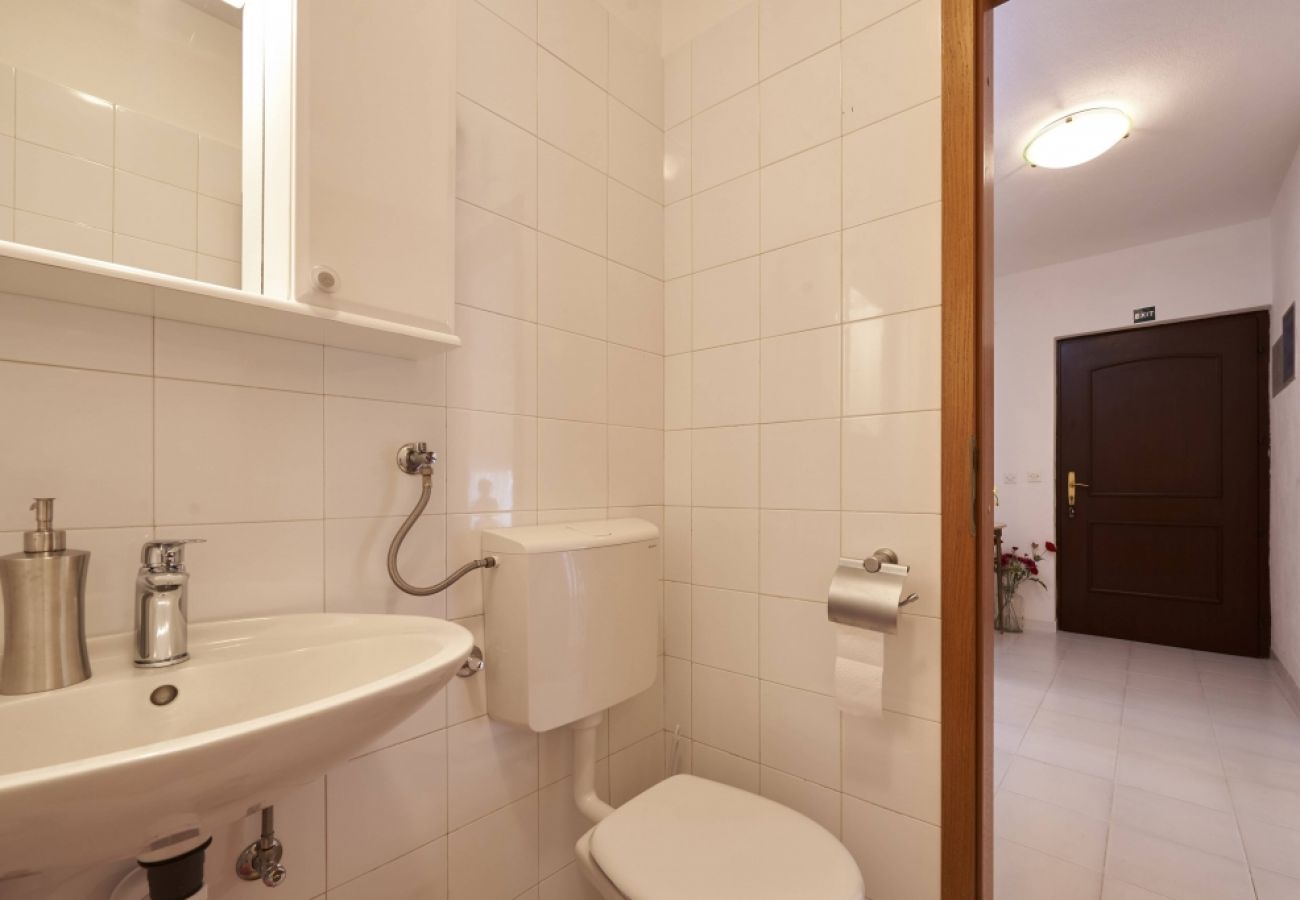 Appartamento a Slatine - Appartamento in Slatine con terrazzo, Climatizzazione, WIFI (4789-3)