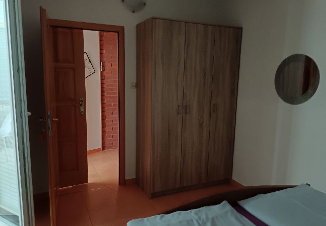 Appartamento a Biograd na moru - Appartamento in Zaravecchia (Biograd) con terrazzo, Climatizzazione, WIFI, Lavastoviglie (4818-1) Appartamento a Biograd na moru - Appartamento in Zaravecchia (Biograd) con terrazzo, Climatizzazione, WIFI, Lavastoviglie (4818-1)