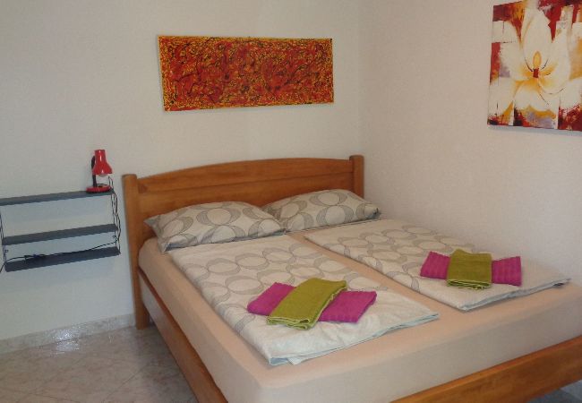 Appartamento a Biograd na moru - Appartamento in Zaravecchia (Biograd) con terrazzo, Climatizzazione, WIFI, Lavastoviglie (4818-7) Appartamento a Biograd na moru - Appartamento in Zaravecchia (Biograd) con terrazzo, Climatizzazione, WIFI, Lavastoviglie (4818-7)