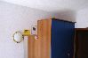 Affitto per camere a Vodice - Camera in Vodizze (Vodice) con terrazzo, Climatizzazione, WIFI (4826-2)
