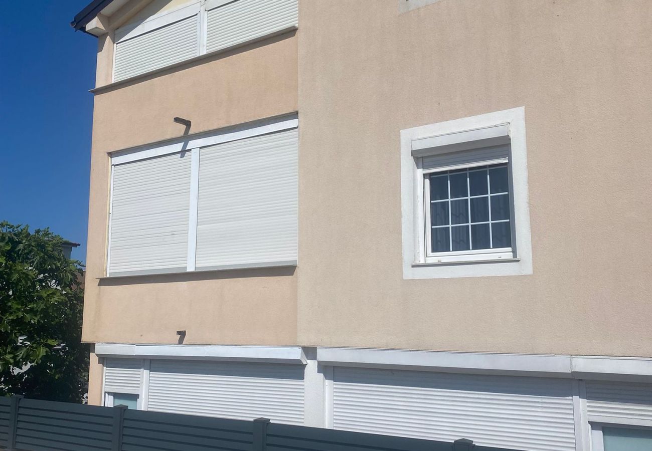 Appartamento a Vrsi - Appartamento in Verchè (Vrsi) con balcone, Climatizzazione, WIFI (4824-4)