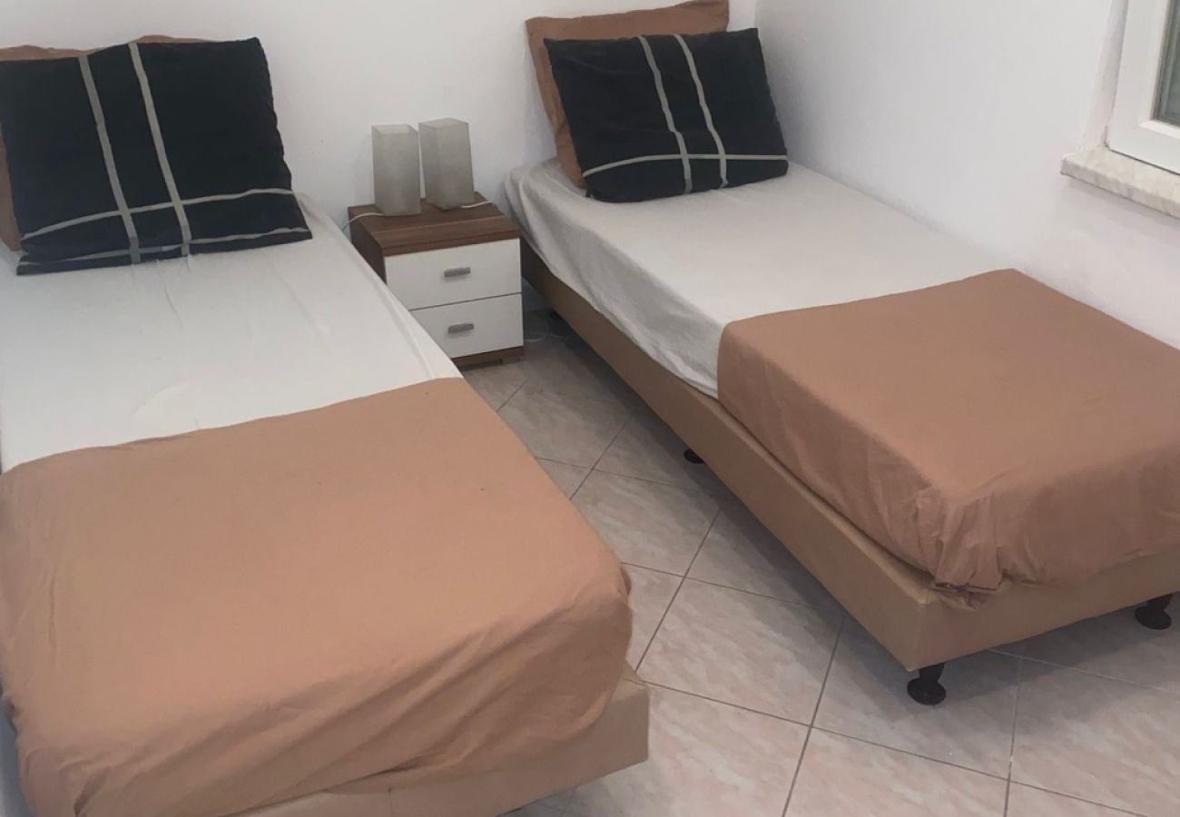 Appartamento a Vrsi - Apartment in Vrsi with Balcony, Air condition, WIFI (4824-6)