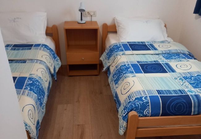 Appartamento a Nerezine - Appartamento in Nerezine con terrazzo, Climatizzazione, WIFI, Lavatrice (4827-3) Appartamento a Nerezine - Appartamento in Nerezine con terrazzo, Climatizzazione, WIFI, Lavatrice (4827-3)