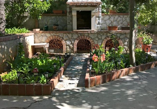 Studio a Nerezine - Appartamento Studio in Nerezine con balcone, Climatizzazione, WIFI, Lavatrice (4827-4) Studio a Nerezine - Appartamento Studio in Nerezine con balcone, Climatizzazione, WIFI, Lavatrice (4827-4)