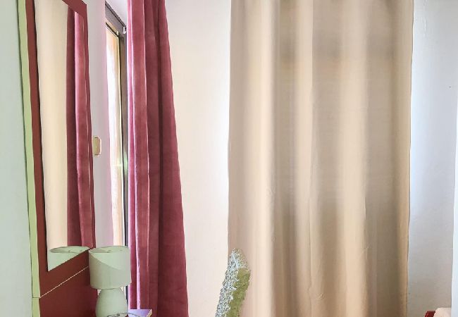 Appartamento a Lopar - Appartamento in Loparo (Lopar) con vista mare, terrazzo, Climatizzazione, WIFI (4842-2) Appartamento a Lopar - Appartamento in Loparo (Lopar) con vista mare, terrazzo, Climatizzazione, WIFI (4842-2)