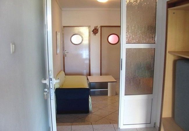 Appartamento a Lopar - Appartamento in Loparo (Lopar) con vista mare, terrazzo, Climatizzazione, WIFI (4842-2) Appartamento a Lopar - Appartamento in Loparo (Lopar) con vista mare, terrazzo, Climatizzazione, WIFI (4842-2)