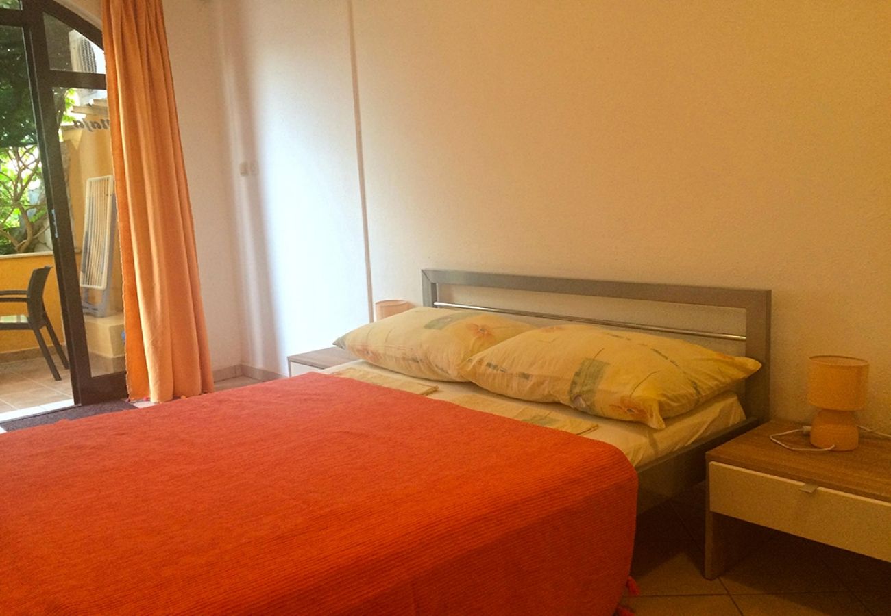 Studio a Lopar - Appartamento Studio in Loparo (Lopar) con balcone, Climatizzazione, WIFI (4842-5)