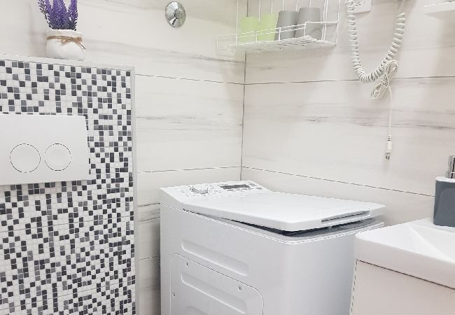 Appartamento a Baška - Appartamento in Bescanuova (Baska) con terrazzo, Climatizzazione, WIFI (4863-1) Appartamento a Baška - Appartamento in Bescanuova (Baska) con terrazzo, Climatizzazione, WIFI (4863-1)