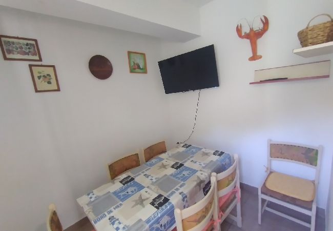 Appartamento a Icici - Appartamento in Ičići con vista mare, terrazzo, WIFI (4870-3) Appartamento a Icici - Appartamento in Ičići con vista mare, terrazzo, WIFI (4870-3)