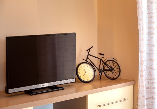 Appartamento a Lopar - Appartamento in Loparo (Lopar) con balcone, Climatizzazione, WIFI, Lavatrice (4885-2) Appartamento a Lopar - Appartamento in Loparo (Lopar) con balcone, Climatizzazione, WIFI, Lavatrice (4885-2)